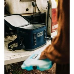 Yeti Coolers HOPPER FLIP 12 SOFT COOLER - Kühltasche -Marmot Shop 5638039364 h hopper flip 12 soft cooler yeti coolers 24